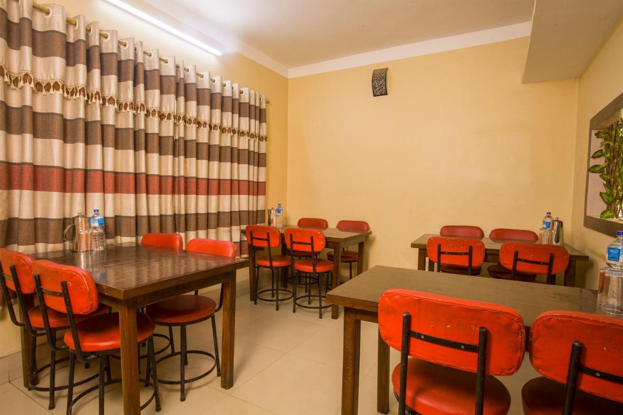 Oyo 145 Sirahali Khusbu Hotel &Lodge Katmandu Eksteriør billede